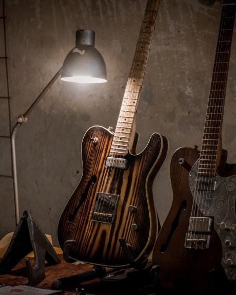 Una chitarra custom @ Music Wall, Pizzighettone